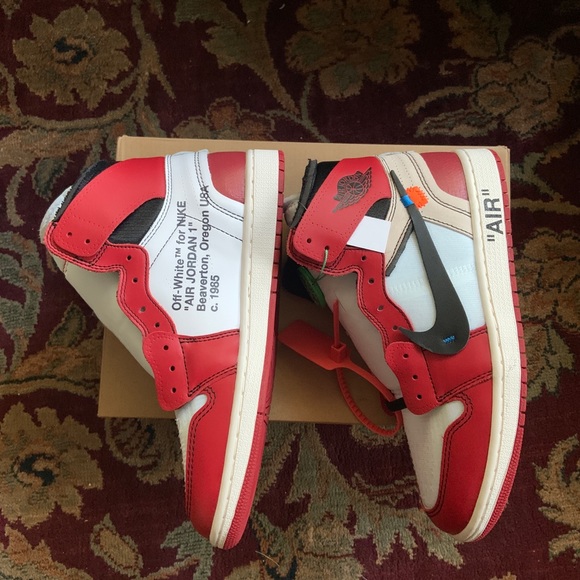 Off White Jordan Retro 1 High Chicago - Picture 3 of 7